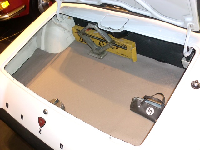 コスモスポーツ ドアロッカー
