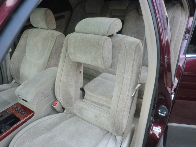 中古車 トヨタ クラウンマジェスタ 4 0 Cタイプ サンルーフ オットマン 19インチ の中古車詳細 500km ワインレッド 東京都 万円 中古車情報 中古車検索なら 車選びドットコム 車選び Com