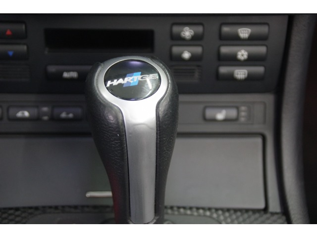 中古車 Bmw 330ci カブリオレ ハルトゲ仕様ローダウン の中古車詳細 70 010km ホワイト 北海道 130万円 中古車情報 中古車検索なら 車選びドットコム 車選び Com