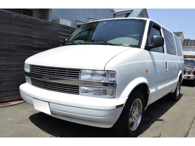 中古車 シボレー アストロ Ls 4wd 81 000km ホワイト 東京都 価格応談 中古車情報 中古車検索なら 車選びドットコム