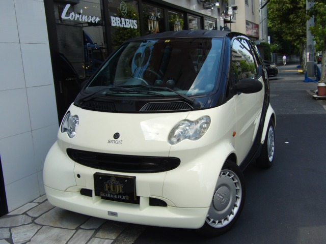 中古車 スマート スマートk ベースモデル Brabus Style の中古車詳細 101 050km ホワイトブラック 東京都 18万円 中古車情報 中古車検索なら 車選びドットコム 車選び Com