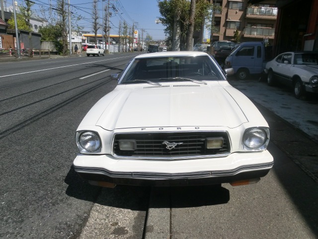 中古車情報 フォード マスタング 修復歴無し の中古車詳細 走行距離 6 8万km カラー ホワイト 販売地域 神奈川県川崎市宮前区 中古車 を探すなら Carme カーミー 中古車