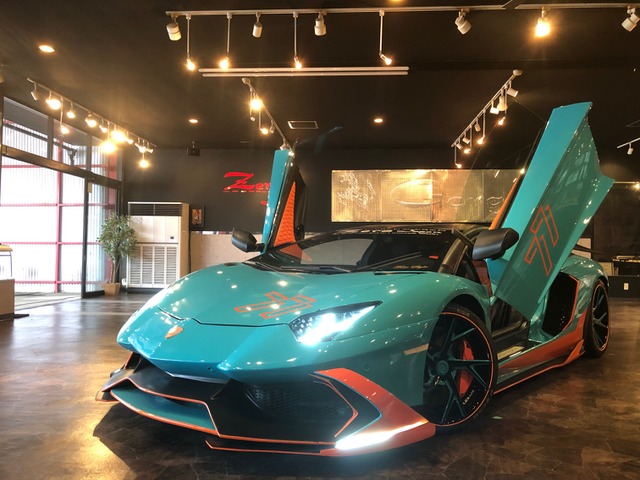 中古車 ランボルギーニ アヴェンタドール LP700-4 4WD 中古車 ランボルギーニ アヴェンタドール LP700-4 4WD