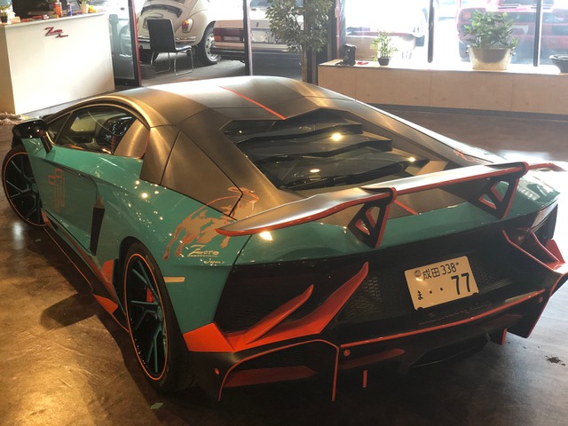 ランボルギーニ アヴェンタドール LP700-4 4WD ☆オリジナルエアロ