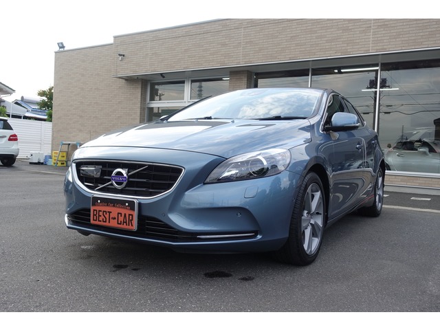 中古車 ボルボ V40 T4 Se ナビtv ブラウンレザー の中古車詳細 17 000km ブルー 埼玉県 129万円 中古車情報 中古車検索なら 車選びドットコム 車選び Com