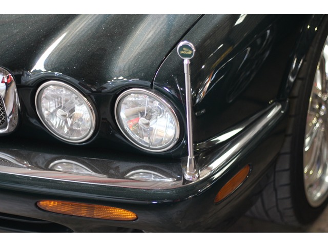 中古車 ジャガー XJ XJ8 3.2-V8 本革電動シート ETC の中古車詳細 (71,000km, 緑, 長崎県, 60.5万円) | 中古車 情報・中古車検索なら【車選びドットコム（車選び.com）】