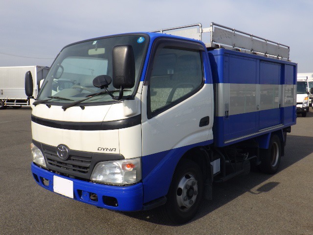 中古車 トヨタ ダイナ 2トンボトルカー の中古車詳細 144 792km ホワイト 大阪府 Sold Out 中古車情報 中古車 検索なら 車選びドットコム 車選び Com