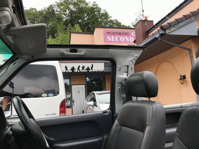 中古車 スズキ ジムニー ルーフカット 各部メッキ装飾 の中古車詳細 175 7km シルバー 岐阜県 98万円 中古車情報 中古車 検索なら 車選びドットコム 車選び Com