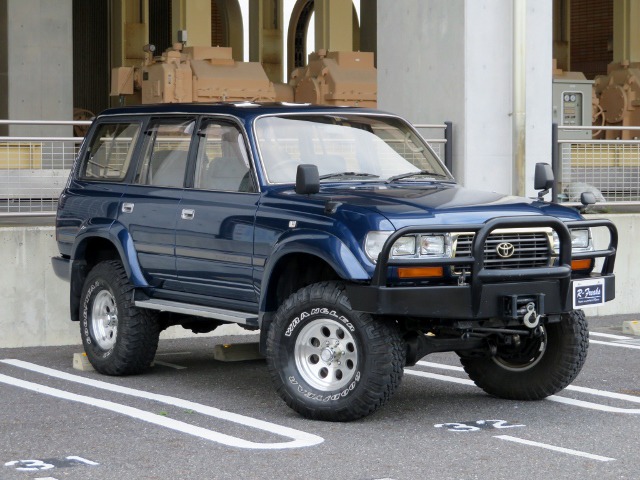 中古車情報 トヨタ ランドクルーザー80 4 5 Vx 4wd 修復歴無し の中古車詳細 走行距離 5 9万km カラー 紺 販売地域 埼玉県春日部市 中古車を探すなら Carme カーミー 中古車