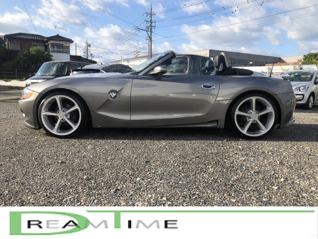 中古車 Bmw Z4 ロードスター2 5i おすすめ中古車 コンパクト オープンカー の中古車詳細 000km シャンパンゴールド 愛知県 60万円 中古車情報 中古車検索なら 車選びドットコム 車選び Com