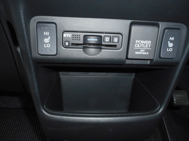 中古車 ホンダ N Boxカスタム G ターボ Ssパッケージ ブラックスタイル インターナビ Bカメラ Etc の中古車詳細 11 000km クリスタルブラックパール Nh731p 神奈川県 118 8万円 中古車情報 中古車検索なら 車選びドットコム 車選び Com