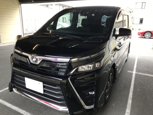 中古車 トヨタ ヴォクシー 2 0 Zs 車検取り立て 乗り出し価格 禁煙車 の中古車詳細 27 000km ブラック 2 静岡県 235万円 中古車情報 中古車検索なら 車選びドットコム 車選び Com