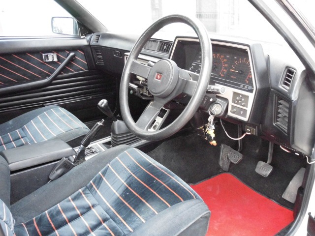 日産 スカイライン の中古車詳細 (124,834km, ブラックM, 大阪府, 価格