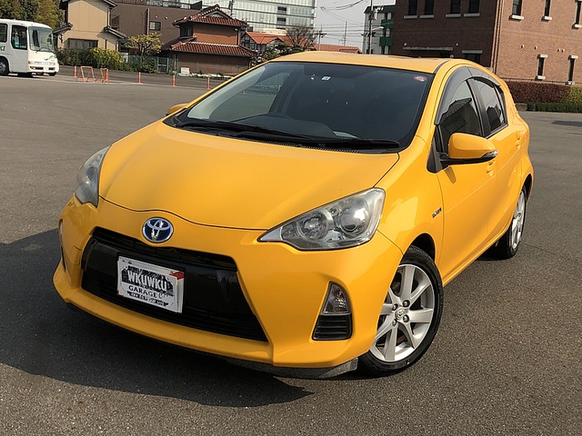 中古車 トヨタ アクア 1 5 S ディーラー買取 良質車両 の中古車詳細 91 000km イエロー 愛知県 59 8万円 中古車 情報 中古車検索なら 車選びドットコム 車選び Com