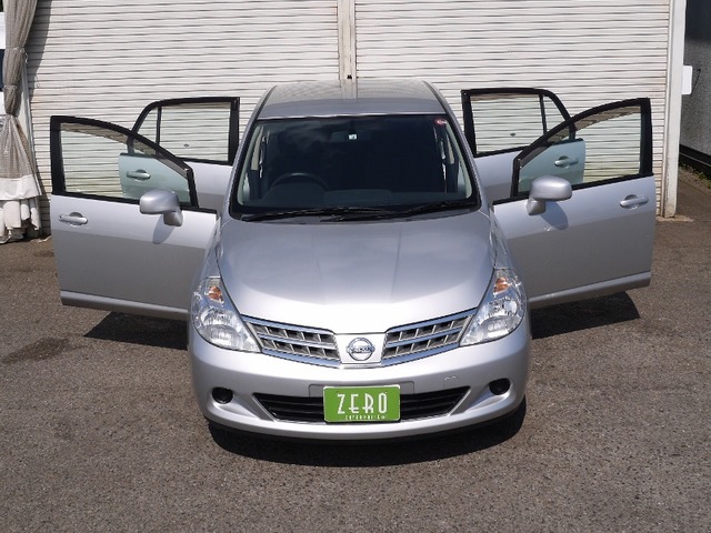 中古車 日産 ティーダラティオ 1 5 15s の中古車詳細 53 800km シルバー 宮崎県 12万円 中古車情報 中古車検索なら 車選びドットコム 車選び Com