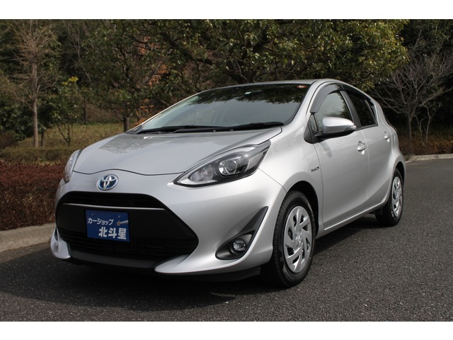 中古車 トヨタ アクア 1 5 G ワンオーナー の中古車詳細 11 550km シルバー 埼玉県 130万円 中古車情報 中古車 検索なら 車選びドットコム 車選び Com