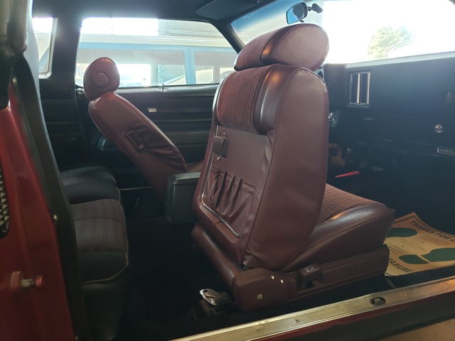 中古車 シボレー モンテカルロ 正規ディーラー車 実走行 オリジナル車両 の中古車詳細 71 000km レッド 新潟県 176万円 中古 車情報 中古車検索なら 車選びドットコム 車選び Com