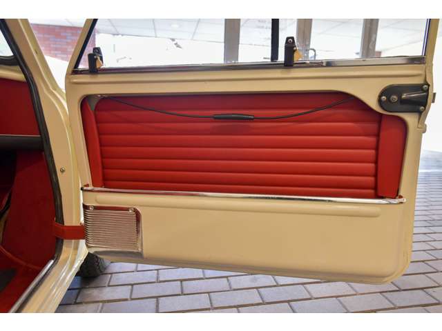 中古車 オースチン ミニ カントリーマン 国内未登録 の中古車詳細 白 宮城県 価格応談 中古車情報 中古車検索なら 車選びドットコム 車 選び Com