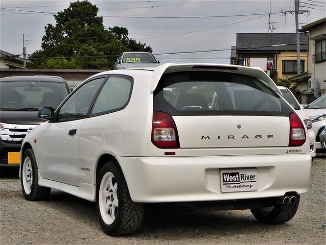 中古車 三菱 ミラージュ 1 6 Rs 5mt レカロシート Te37 エアクリ の中古車詳細 169 641km ホワイト 兵庫県 79 8万円 中古車情報 中古車検索なら 車選びドットコム 車選び Com