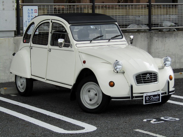 中古車 シトロエン 2cv 6スペシャル の中古車詳細 44 303km ホワイト 埼玉県 199万円 中古車情報 中古車検索なら 車 選びドットコム 車選び Com