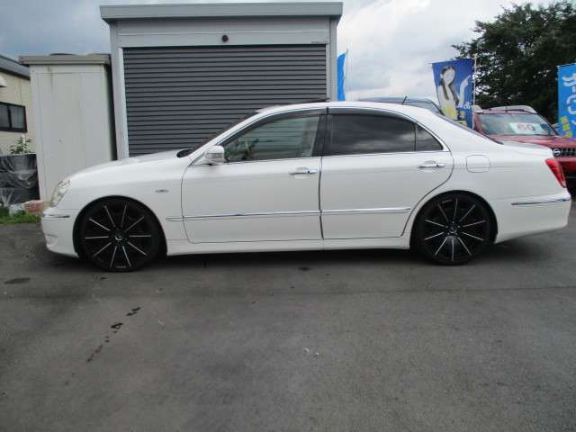 中古車 トヨタ クラウンマジェスタ 4 3 Aタイプ 後期 サンルーフ サスコン インチ の中古車詳細 54 000km パールホワイト 静岡県 79万円 中古車情報 中古車検索なら 車選びドットコム 車選び Com