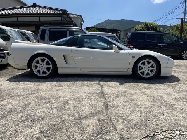 中古車情報 ホンダ Nsx R 3 0 あり の中古車詳細 走行距離 7 1万km カラー チャンピオンシップホワイト 販売地域 佐賀県唐津市 中古車を探すなら Carme カーミー 中古車
