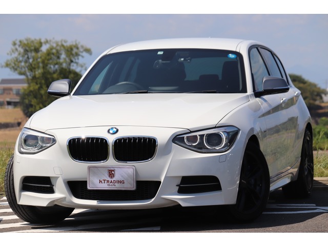 中古車 Bmw M135i トップグレード カスタム車両 117 700km アルピンホワイト 愛知県 Sold Out 中古車情報 中古車検索なら 車選びドットコム