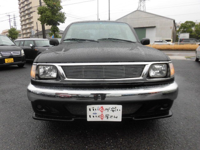 中古車 米国トヨタ タコマ エクストラキャブ Sr5 2 4 Dvdオーディオ Bカメ Etc 17 の中古車詳細 75 6km ブラック 愛知県 87 1万円 中古車情報 中古車検索なら 車選びドットコム 車選び Com
