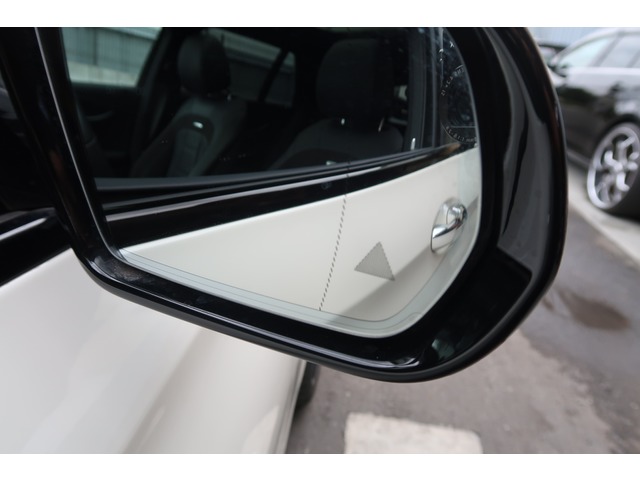 中古車 メルセデス ベンツ Amg E43ワゴン 4マチック 4wd 1オナ専用シートawパノラマsr の中古車詳細 27 874km ダイヤモンドホワイト 埼玉県 560万円 中古車情報 中古車検索なら 車選びドットコム 車選び Com