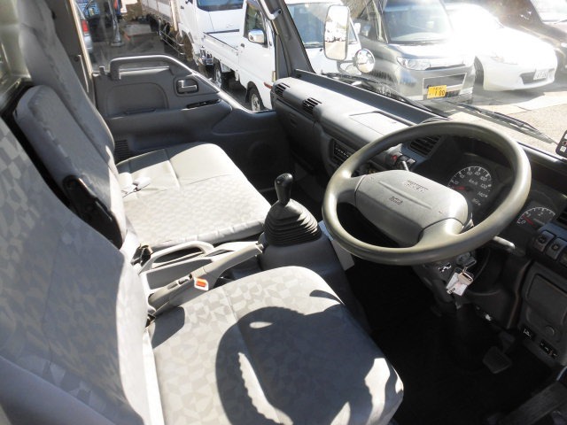 中古車情報 いすゞ エルフ 塵芥車 修復歴無し の中古車詳細 走行距離 25 5万km カラー ホワイト 販売地域 山口県下関市 中古車 を探すなら Carme カーミー 中古車