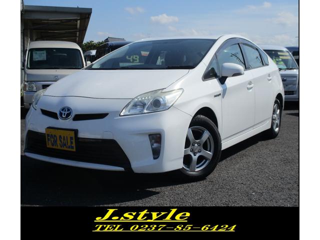 中古車 トヨタ プリウス 1 8 L c Ps Pw 30後期 の中古車詳細 109 000km ホワイト 山形県 49万円 中古車 情報 中古車検索なら 車選びドットコム 車選び Com
