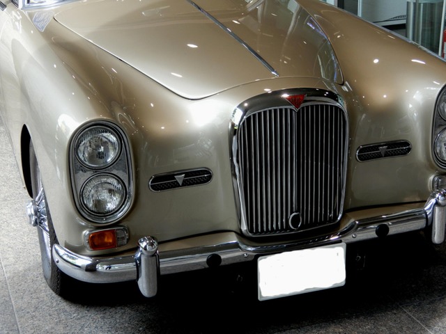 中古車 その他 イギリス その他 イギリス Alviste211 パークウォード の中古車詳細 3 000km シャンパンゴールド 東京都 価格応談 中古車情報 中古車検索なら 車選びドットコム 車選び Com