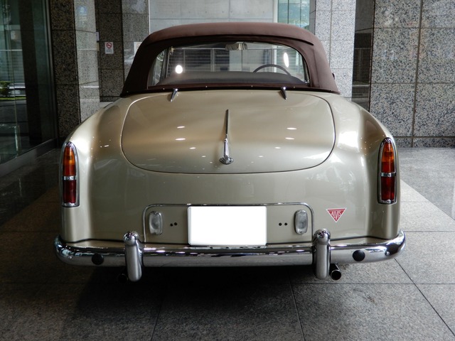 中古車 その他 イギリス その他 イギリス Alviste211 パークウォード の中古車詳細 3 000km シャンパンゴールド 東京都 価格応談 中古車情報 中古車検索なら 車選びドットコム 車選び Com