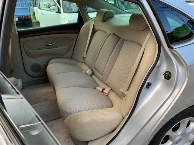 中古車 日産 ブルーバードシルフィ 2 0 m 車検整備付 キーレス 外装磨き 車内清掃 の中古車詳細 51 800km シルバー 京都府 Sold Out 中古車情報 中古車検索なら 車選びドットコム 車選び Com