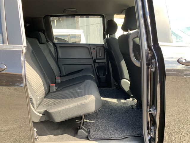 中古車 ホンダ フリードスパイク 1 5 G ジャストセレクション 片側電動スライドドア バックカメラ の中古車詳細 62 014km ブラック 岐阜県 63万円 中古車情報 中古車検索なら 車選びドットコム 車選び Com