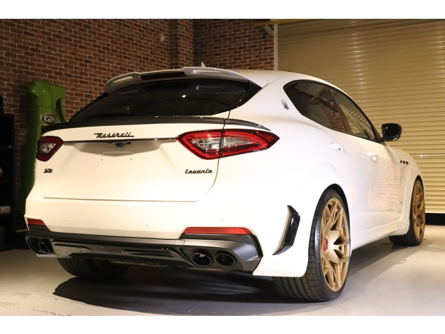 中古車情報 マセラティ レヴァンテ 修復歴無し 走行距離 62km カラー 白 販売地域 兵庫県神戸市東灘区 中古車 を探すなら Carme カーミー 中古車