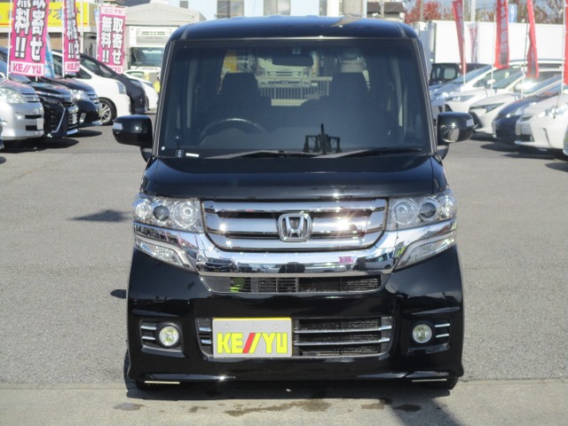 中古車 ホンダ N Boxカスタム G Lパッケージ 禁煙8型ナビ フリップダウンモニター の中古車詳細 26 700km ブラック 栃木県 125 9万円 中古車情報 中古車検索なら 車選びドットコム 車選び Com