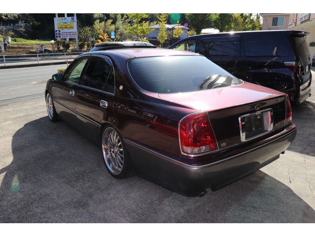 中古車 トヨタ クラウンマジェスタ 4 0 Cタイプ サンルーフ オットマン 19インチ の中古車詳細 500km ワインレッド 東京都 万円 中古車情報 中古車検索なら 車選びドットコム 車選び Com