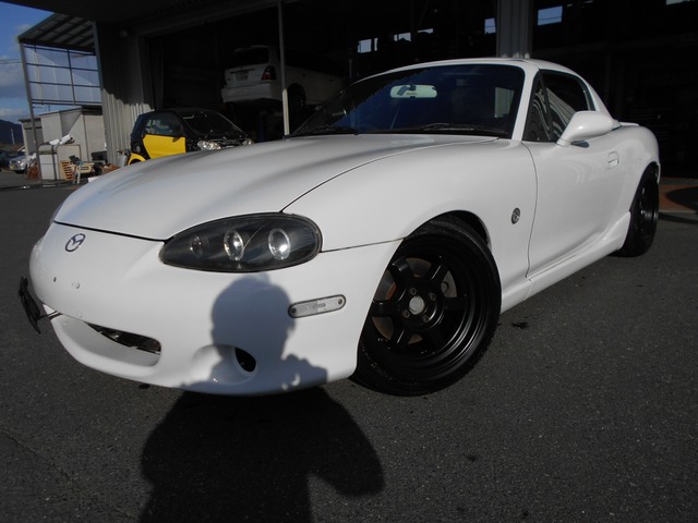 中古車 マツダ ロードスター 1 8 Rs 新品タイヤホイール5次元レース用マフラー の中古車詳細 93 000km ホワイト 岡山県 78万円 中古車情報 中古車検索なら 車選びドットコム 車選び Com
