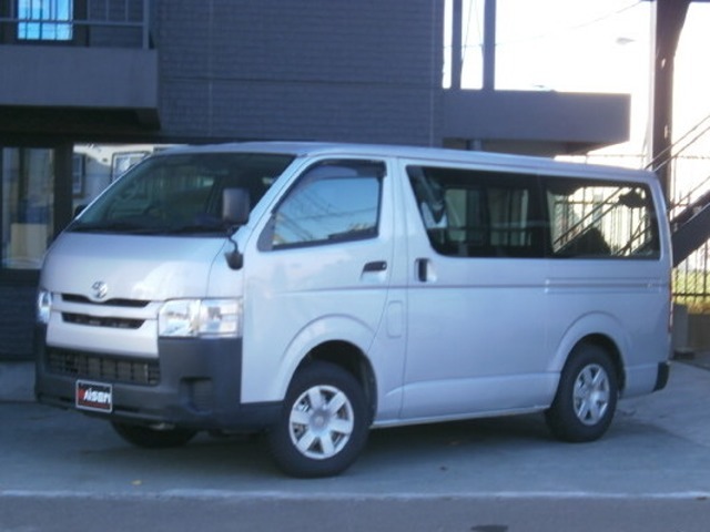 中古車 トヨタ ハイエースバン 3 0 Dx ロング ディーゼル 4wd の中古車詳細 177 000km 銀 北海道 145万円 中古車 情報 中古車検索なら 車選びドットコム 車選び Com