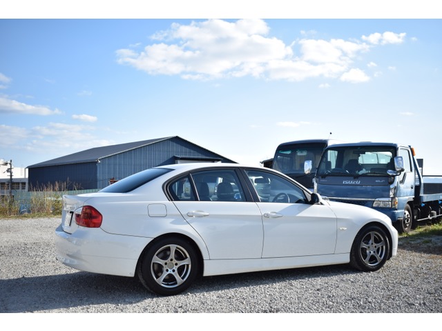 中古車 Bmw 3i の中古車詳細 90 600km ホワイト 兵庫県 30万円 中古車情報 中古車検索なら 車選びドットコム 車 選び Com