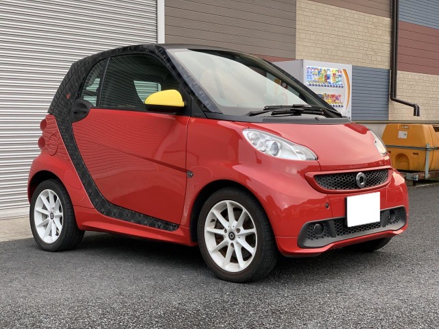 中古車 スマート スマートフォーツーエレクトリックドライブ エディション ディズニー 40台限定車 ミッキー仕様 の中古車詳細 21 813km レッド 神奈川県 168万円 中古車情報 中古車検索なら 車選びドットコム 車選び Com