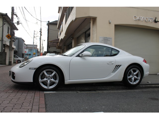 中古車 ポルシェ ケイマン Pdk 右ハンドル ベージュ半革 スポーツクロノ の中古車詳細 59 000km キャララホワイト 東京都 328万円 中古車情報 中古車検索なら 車選びドットコム 車選び Com