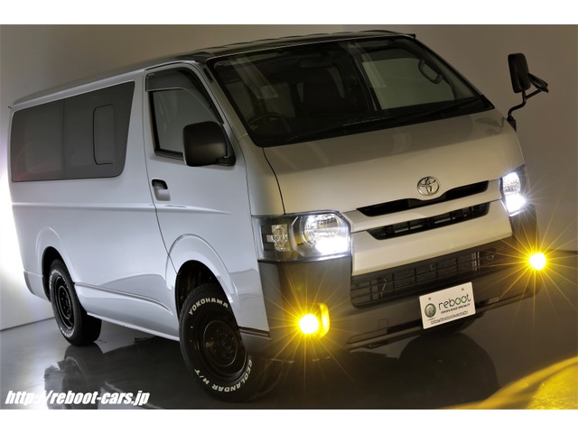 中古車 トヨタ ハイエースバン 3 0 Dx ロング 4wd 寒冷地仕様 インナーブラックledライト の中古車詳細 121 000km 1e7シルバーマイカメタリック 北海道 198万円 中古車情報 中古車検索なら 車選びドットコム 車選び Com