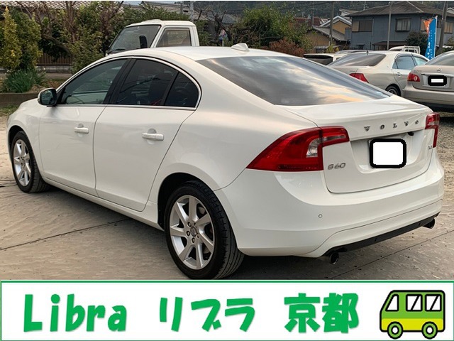 中古車 ボルボ S60 T4 Se 後期型 安全装置 ナビtv 整備記録簿 の中古車詳細 72 400km ホワイト 京都府 8万円 中古車情報 中古車検索なら 車選びドットコム 車選び Com