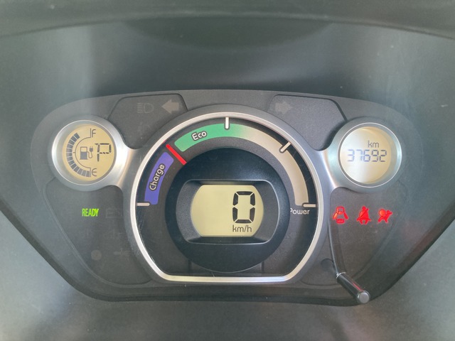 中古車 三菱 I Miev ベースグレード クリーニング済 軽自動車 の中古車詳細 37 700km ホワイト銀 静岡県 44万円 中古 車情報 中古車検索なら 車選びドットコム 車選び Com