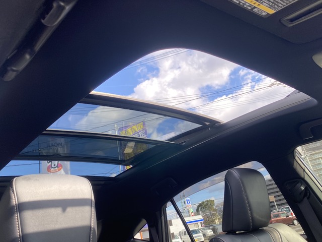 中古車 トヨタ ハリアー 2 0 プレミアム サンルーフ ナビ パワーバックドア の中古車詳細 71 800km ブラックパープル 福岡県 225 6万円 中古車情報 中古車検索なら 車選びドットコム 車選び Com