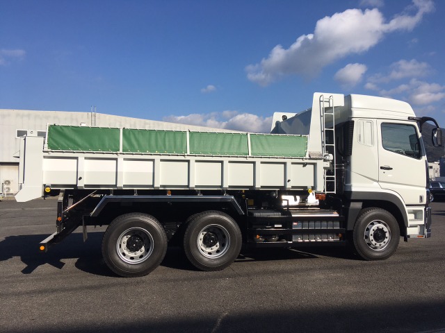 中古車 三菱ふそう スーパーグレート ダンプ 三菱大型ダンプ未使用メッキ付ハイルーフ の中古車詳細 230km ホワイト 佐賀県 1 452万円 中古車情報 中古車検索なら 車選びドットコム 車選び Com