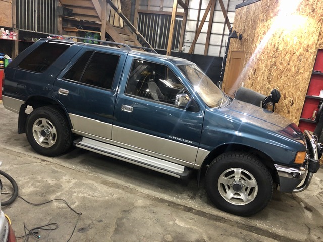 中古車 いすゞ ミューウィザード 3 1 タイプx ディーゼル 4wd の中古車詳細 161 000km ダークブルーツートン 北海道 55万円 中古車情報 中古車検索なら 車選びドットコム 車選び Com