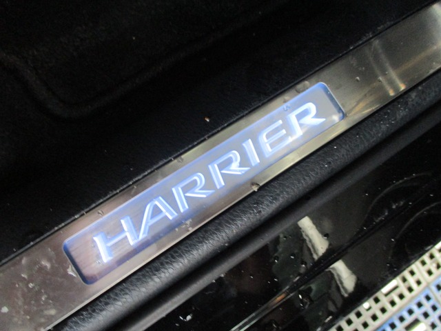 中古車 トヨタ ハリアー 2 0 ターボ プログレス 後期型禁煙衝突軽減アラウンドビューjbl の中古車詳細 10 450km ブラック 富山県 2 9万円 中古車情報 中古車検索なら 車選びドットコム 車選び Com